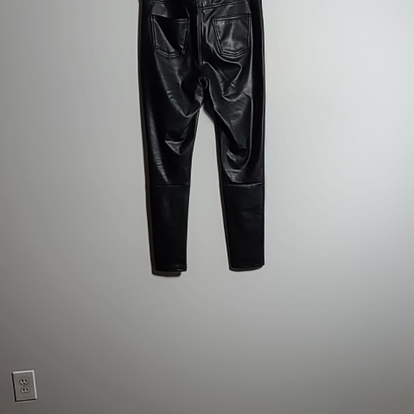 7 FOR ALL MANKIND Black Faux Leather Women Skinny Jeans Size Medium - Picture 9 of 14